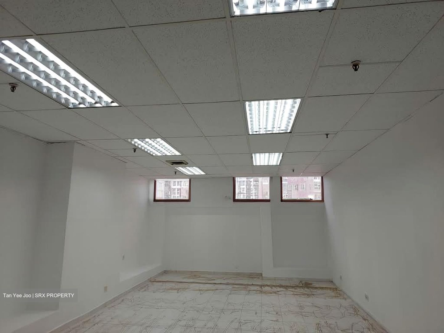 Golden Sultan Plaza (D7), Office #580631141